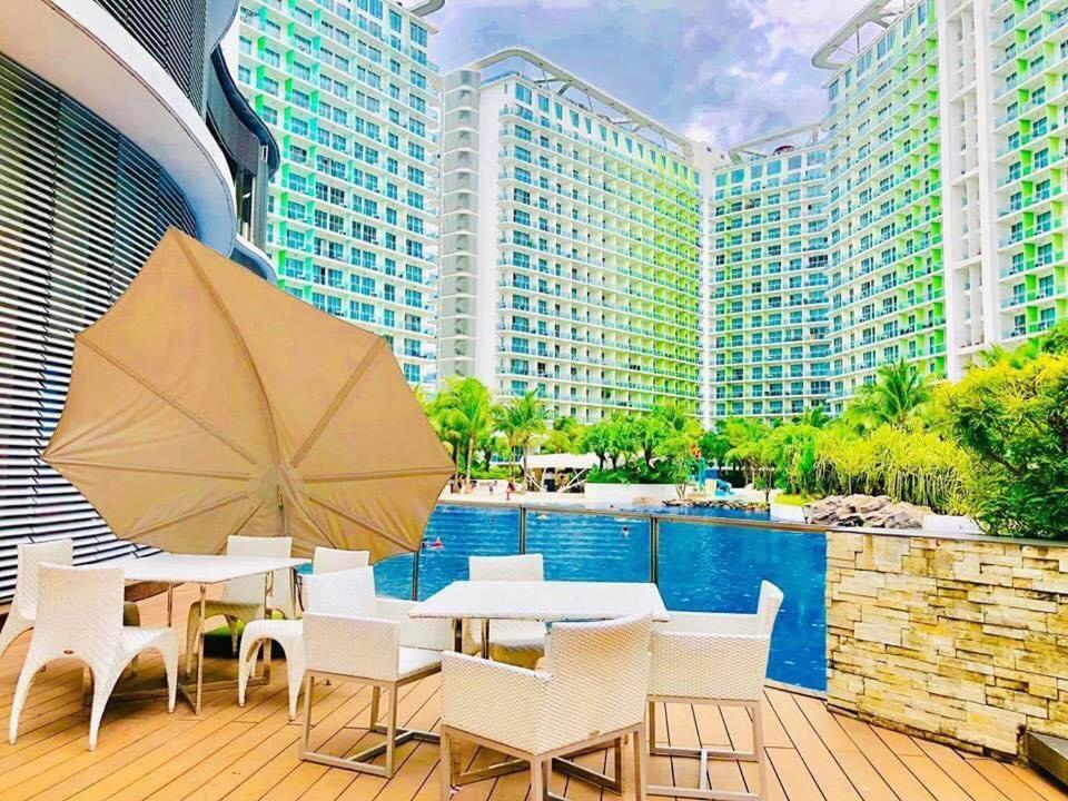 Azure C5 Man-Made Beach Balcony Multiple Units มะนิลา ภายนอก รูปภาพ