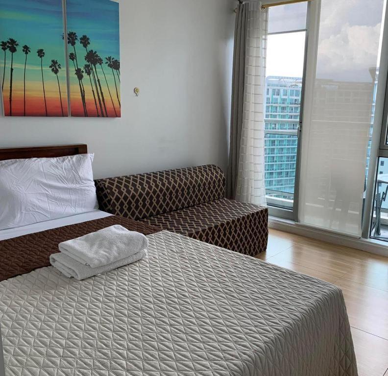 Azure C5 Man-Made Beach Balcony Multiple Units มะนิลา ภายนอก รูปภาพ