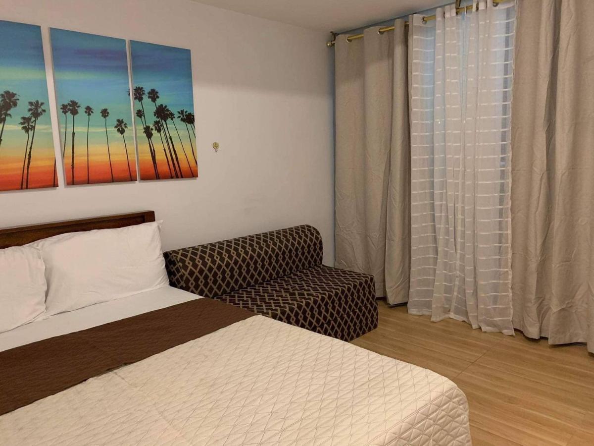 Azure C5 Man-Made Beach Balcony Multiple Units มะนิลา ภายนอก รูปภาพ