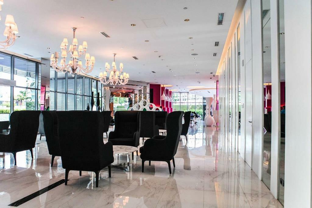 Azure C5 Man-Made Beach Balcony Multiple Units มะนิลา ภายนอก รูปภาพ